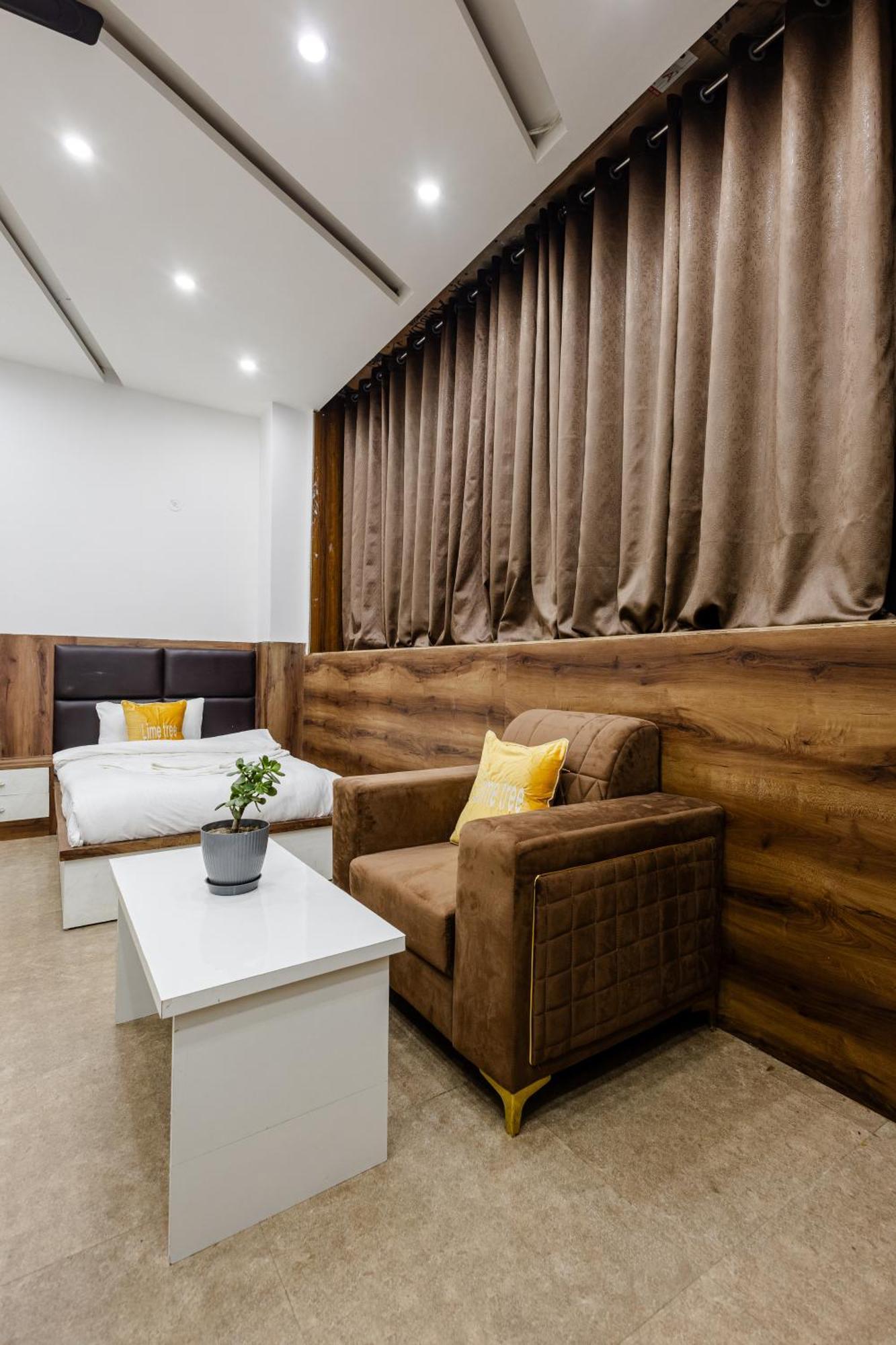 Lime Tree Hotel And Banquet Vrindāvan 外观 照片