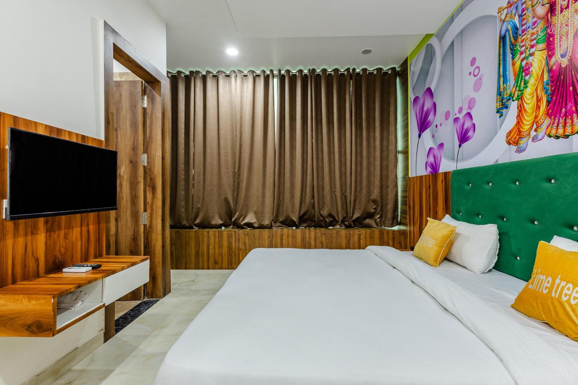 Lime Tree Hotel And Banquet Vrindāvan 外观 照片
