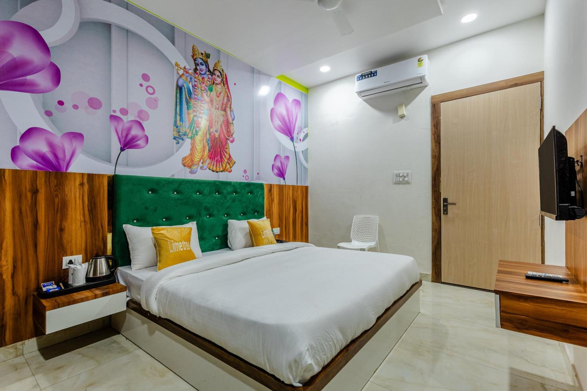 Lime Tree Hotel And Banquet Vrindāvan 外观 照片