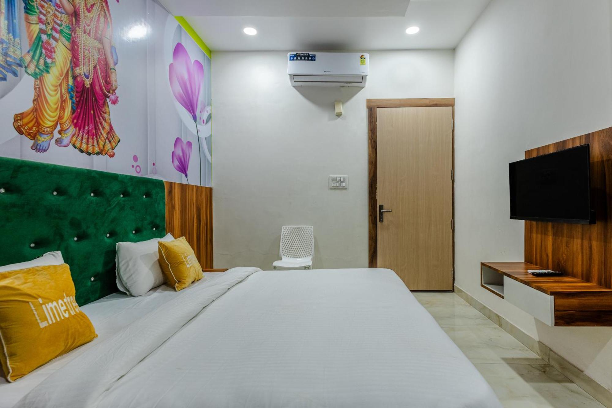 Lime Tree Hotel And Banquet Vrindāvan 外观 照片