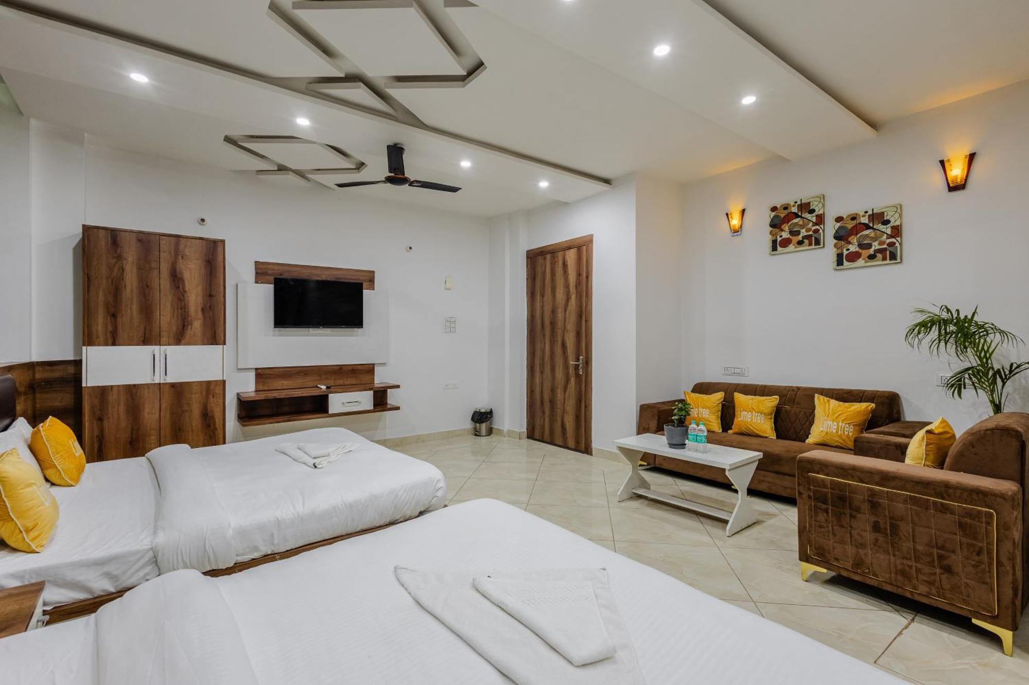 Lime Tree Hotel And Banquet Vrindāvan 外观 照片